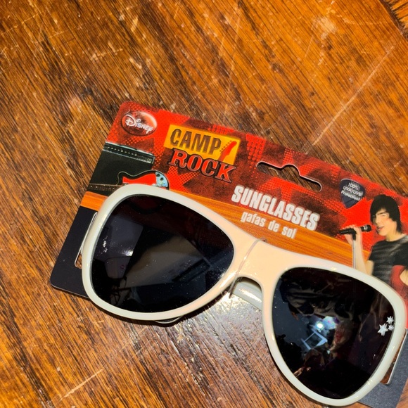 Disney Camp Rock Black and White Sunglasses - Picture 3 of 4